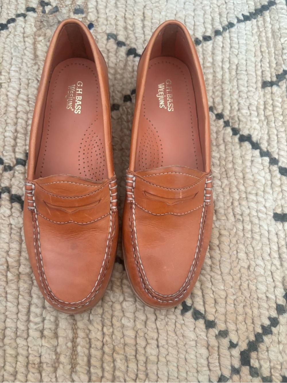 GH Bass Weejuns Tan Leather Penny Loafers